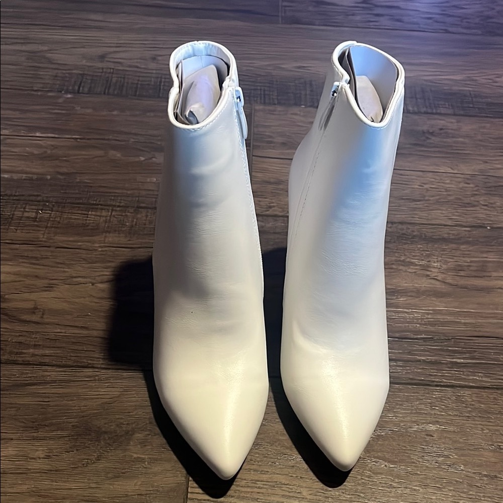 Elegant White Ankle Boots